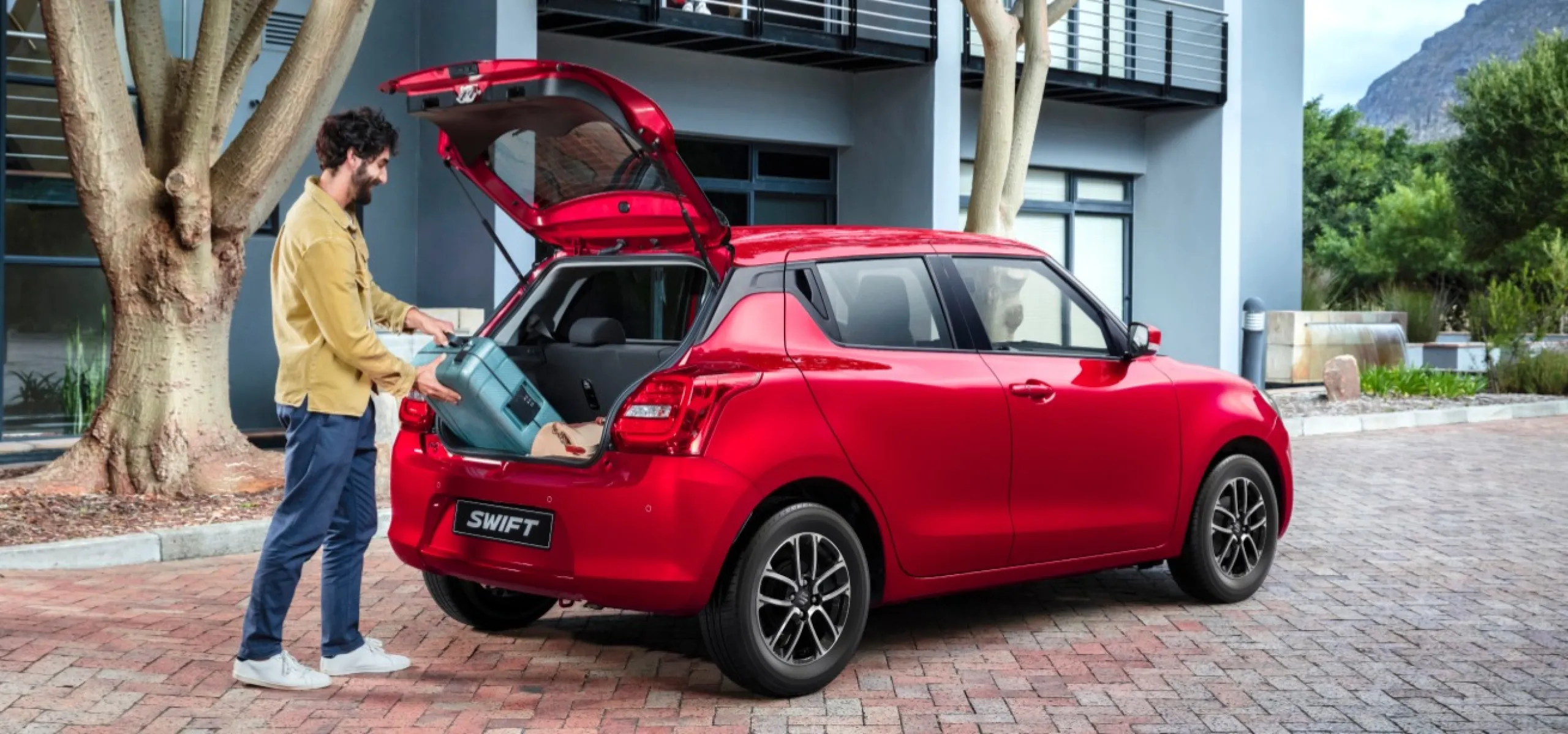 car-city-cayman-suzuki-swift6
