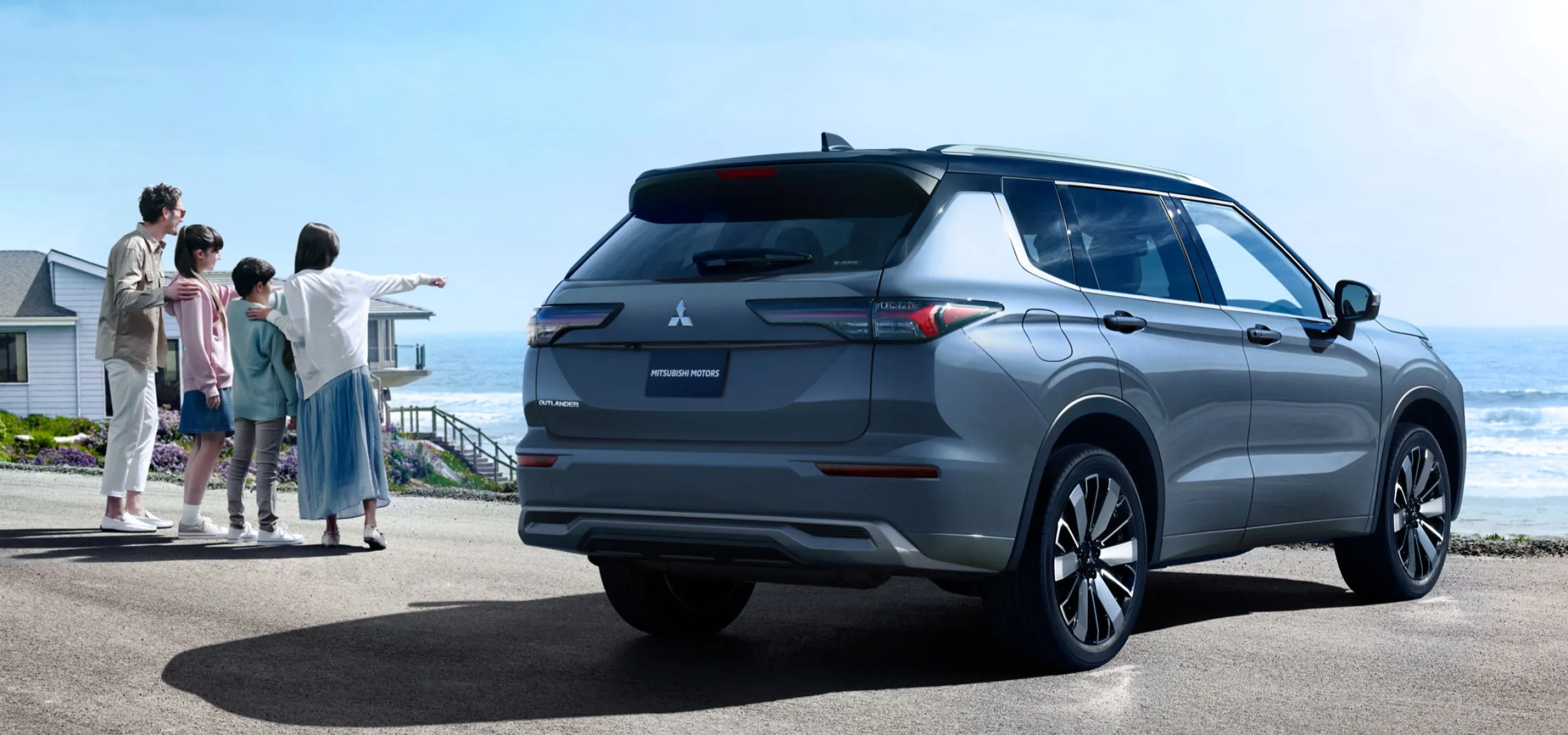 25MY_OU_RHD_MV_Exterior-a_Rear