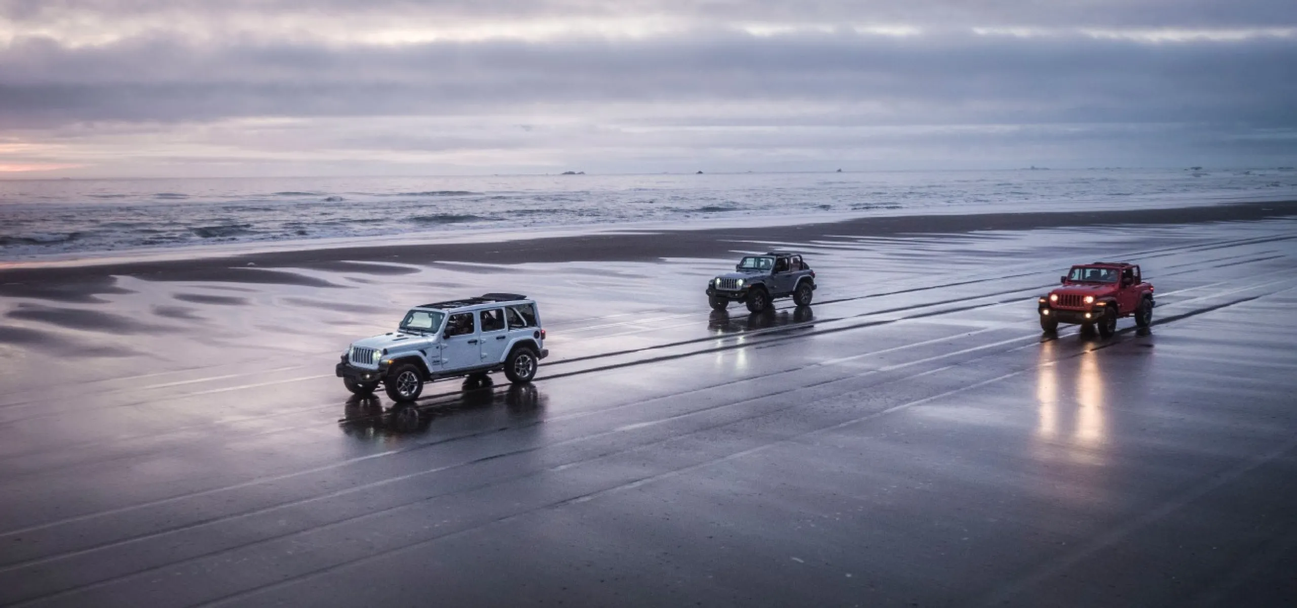 _car-city-cayman-jeep-wrangler-2