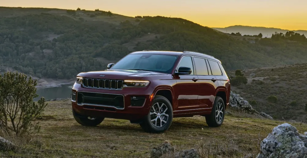 car-city-cayman-jeep-grand-cherokee_5