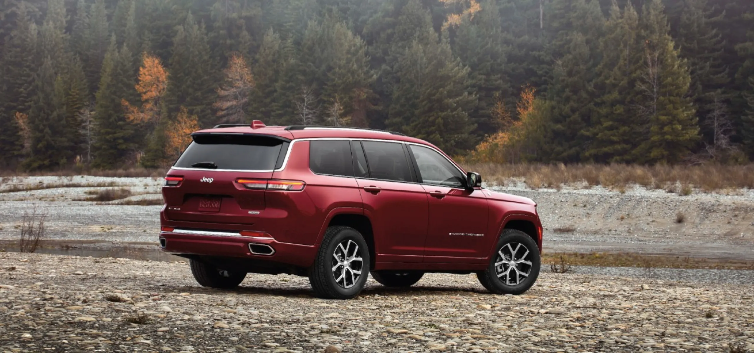 car-city-cayman-jeep-grand-cherokee_4